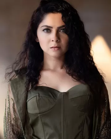Sonalee Kulkarni marathi actress 27