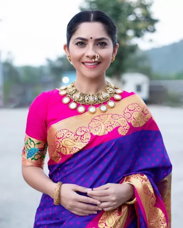 Sonalee Kulkarni marathi actress 6