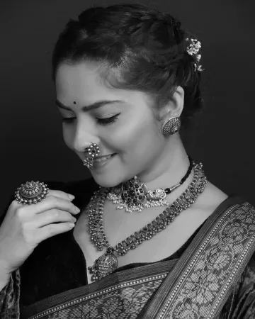Sonalee Kulkarni marathi actress 128