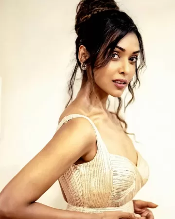 Anupriya Goenka bollywood actress hot pics