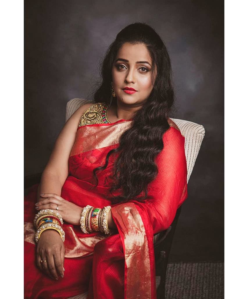 Apurva Nemlekar Marathi actress images 131