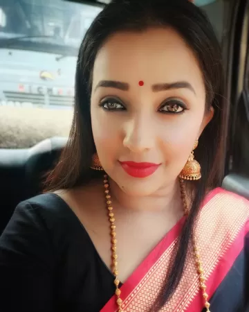 Apurva Nemlekar Marathi actress images 230
