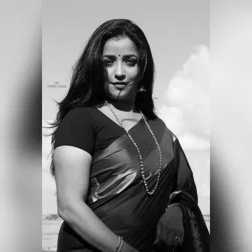 Apurva Nemlekar Marathi actress images 69