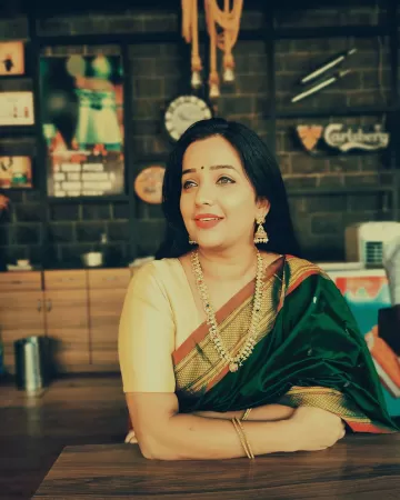 Apurva Nemlekar Marathi actress images 187