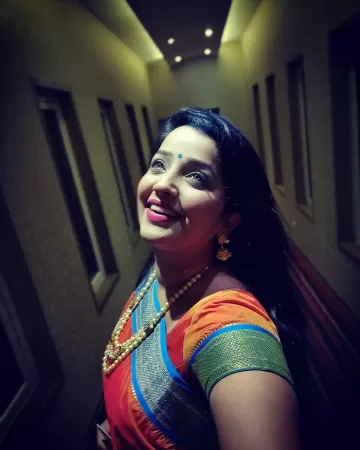 Apurva Nemlekar Marathi actress images 114