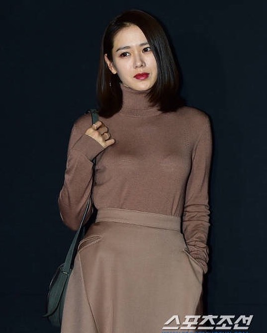 Son Ye jin South korean actress 25