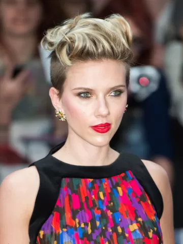 Scarlett Johansson 60
