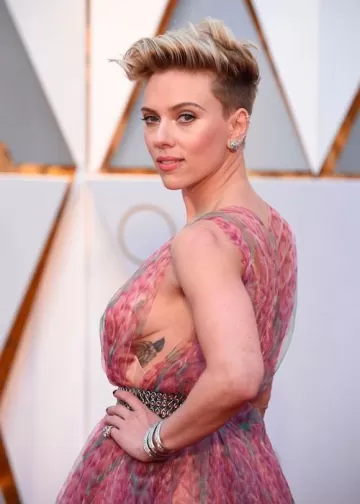 Scarlett Johansson 178