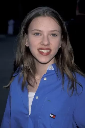 Scarlett Johansson 33