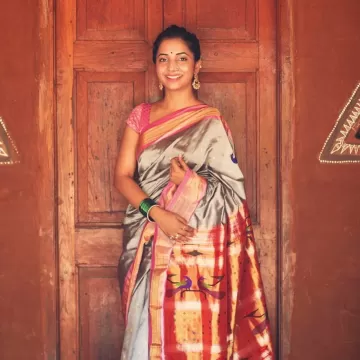 Sayali Sanjeev marathi actress 22