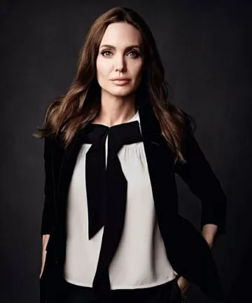 Angelina Jolie Hollywood actresss 45
