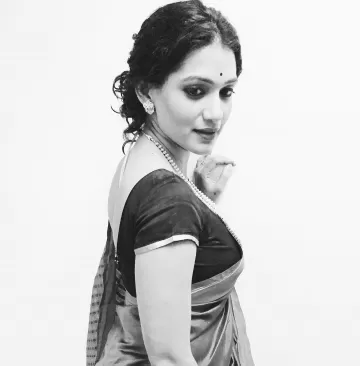 Urmila Kanitkar Marathi Actress 64