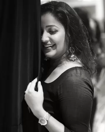 Apurva Nemlekar marathi actress 32