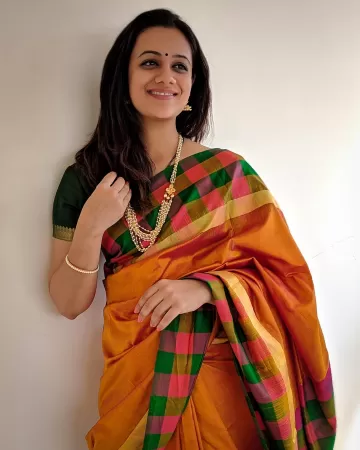 Spruha Joshi marathi actress 3