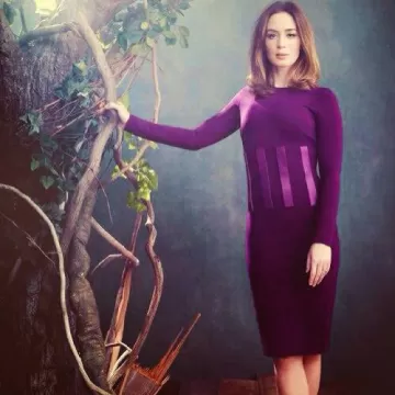 Emily Blunt Hollywood actress 11