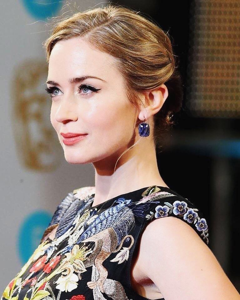 Emily Blunt Hollywood actress 33
