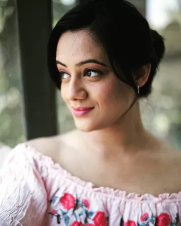 Spruha Joshi Marathi Film Actress 158
