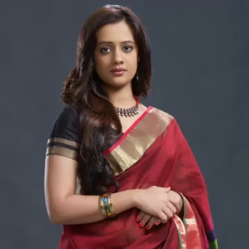 Spruha Joshi Marathi Film Actress 2