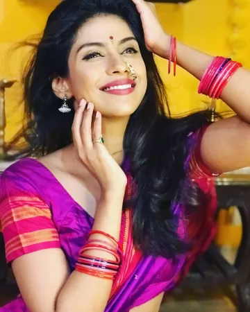 Swarda Thigale Marathi Tv Actress 180