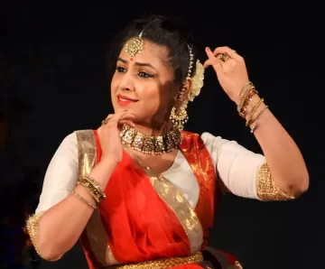 Tanvi Palav marathi actress 24
