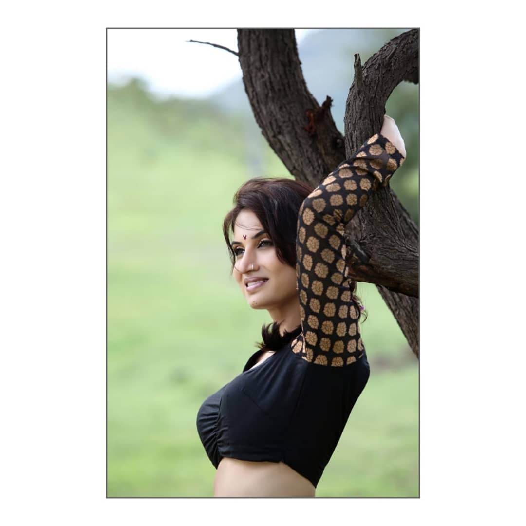 https://Smita Gondkar Marathi Film Actress 242 DreamPirates.