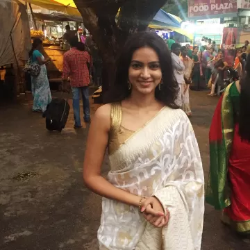 Pallavi Subhash Marathi TV Actress 23