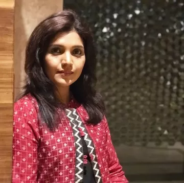 Mukta Barve Marathi Film Actress 52