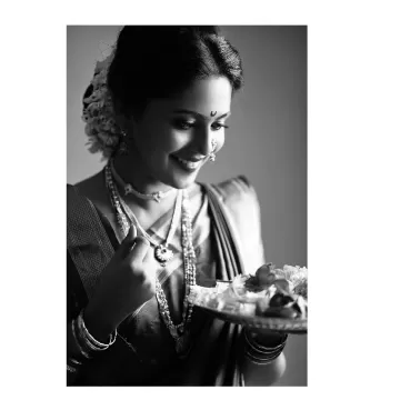 Mrunmayee Deshpande Marathi Film Actress 190