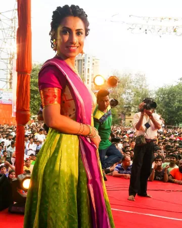 Kranti Redkar Marathi Film Actress 47